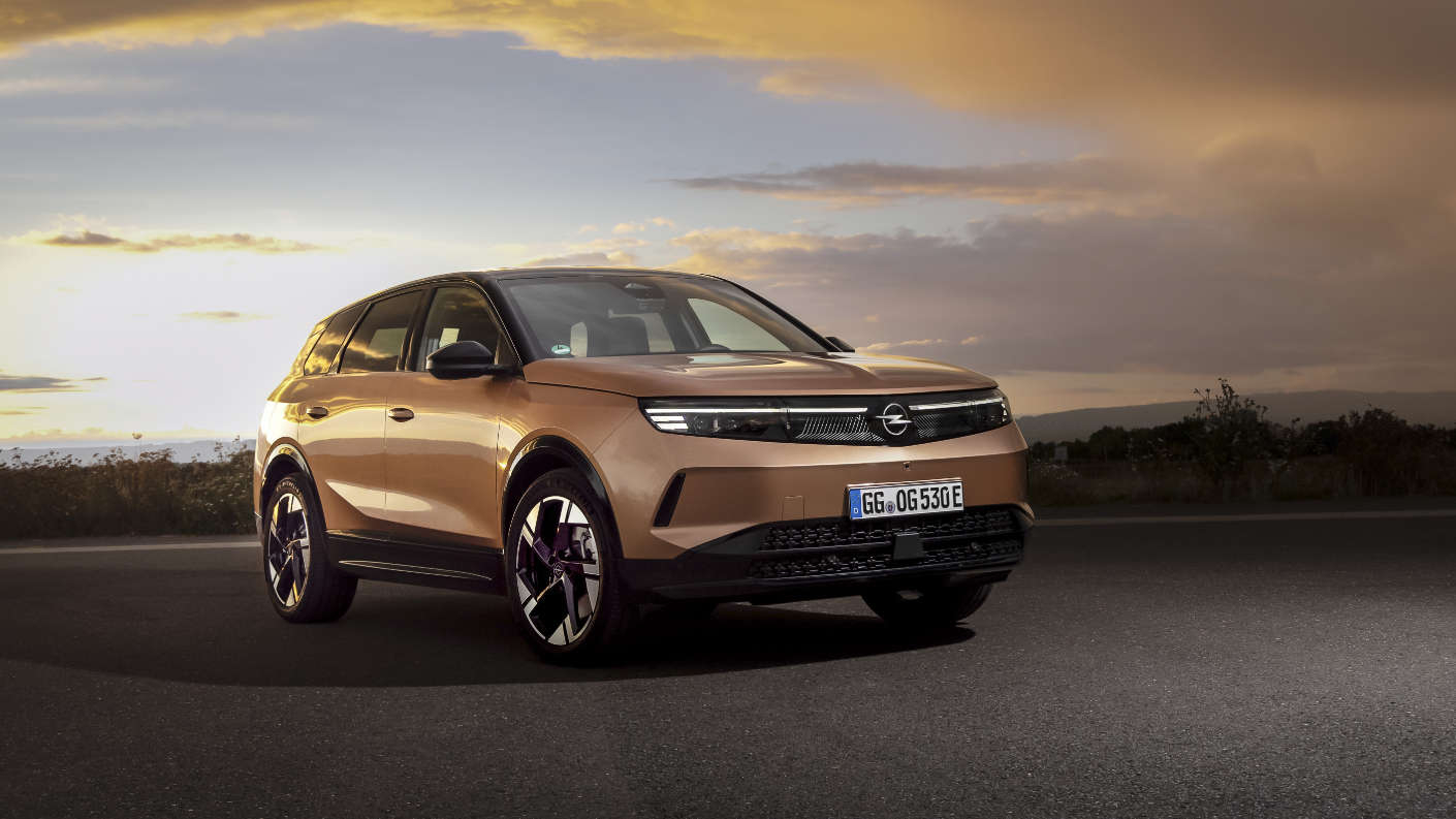 Грандіозна презентація Нового Opel Grandland: автомобілі вже в Україні, вже в салонах дилерів!