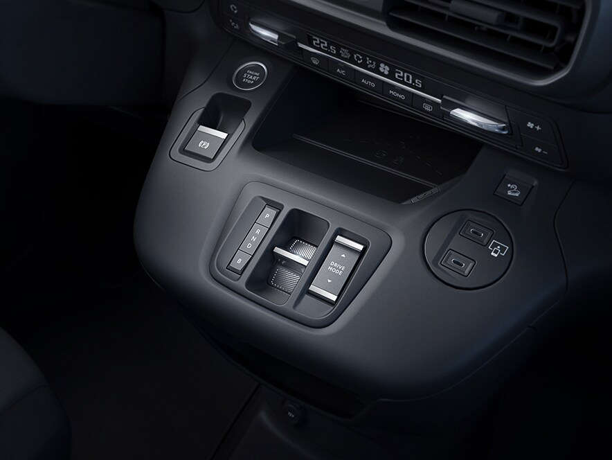 Перемикач режимів їзди IntelliGrip у кабіні Opel Combo Cargo Electric