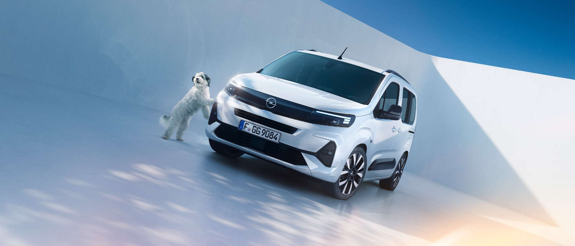 Opel Combo, вигляд спереду